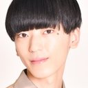 Yoshitaka Yamaya als Iori Hida (voice)