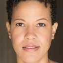 Shannon Mayers als GLN SWAT Officer