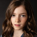 Isla Spencer als Marina