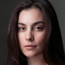 Priya Blackburn als Kashmira Bulsara