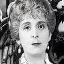 Clarissa Selwynne als Mrs. Perryam (as Clarissa Selwyn)