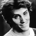 Charles McGowan als Mike