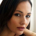 Joelle Coutinho als Miranda's Assistant