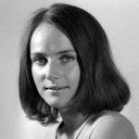 Solveig Andersson als Young Woman
