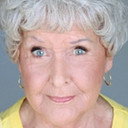 Jane Hall als Secretary Carol