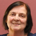 Maria Peschek als Mutter Neuhofer