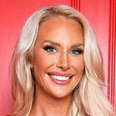 Julia Franzén als Self