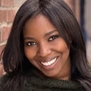 Olivia Washington als Children’s Nurse