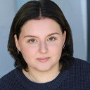 Kiley Walker als Kate Sylus