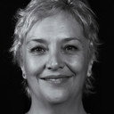 Hilde van Wesepoel als Julia