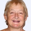 Janine Duvitski als Margaret Nicholson