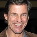 Michael Paré als Detective Brown