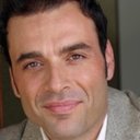 Mario Di Donato als Fingerprint Forensic Man in Law Office