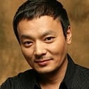 Lee Tae-rim als Assistant Priest John