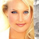 Anika Knudsen als Self