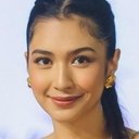 Mikha Tambayong als Sarah
