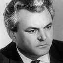 Сергей Бондарчук als Narrator (voice)