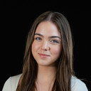 Shea Miller als Student Member #4