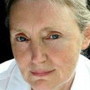 Pat Murphy als Newspaper editor