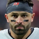 Baker Mayfield als Self