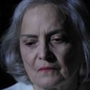 Laura Soveral als Mère Carmine