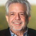 Luis A. Miranda Jr. als Building Concierge
