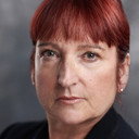 Lena Richardson als University Lecturer