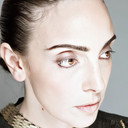 Natalia Di Cienzo als Diana