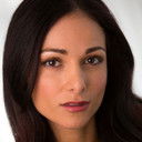 Paola Katsapas als Bikini Girl (uncredited)