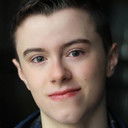 Ryan Sutherland als Suki