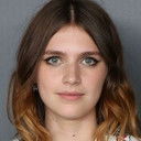 Nell Tiger Free als Older Remmy