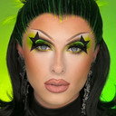 Blu Hydrangea als Herself