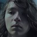 Milo Riquart als Grand frère