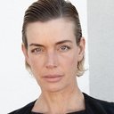 Sibyl Buck als Zorg's Secretary