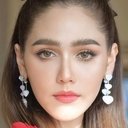 อารยา เอ ฮาร์เก็ต als Meta