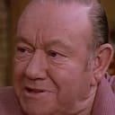 Maurie Fields als Garage Proprietor