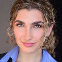 Spencer Lacey Ganus als Teen Elsa (voice)