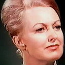 Margo Lee als Mrs. Harrington