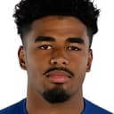 Ian Maatsen als Self