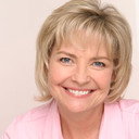 Debbie McLeod als Helen Power