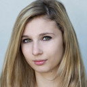 Amandine Dugas als Clara