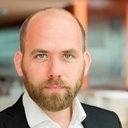 Rienus Krul als Hulleman