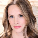 Jayme Lynn Evans als Katie