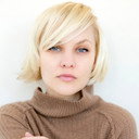 Kassia Conway als Cassie the Strawberry Blonde