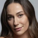 Esra Ruşan als Emine