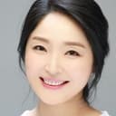 Yoo Chae-mok als Call Center Female Worker