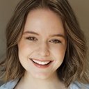 Izabela Vidovic als Olivia Mead