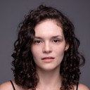 Lívia Bodstein als Juliana