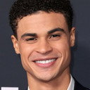 Kolton Stewart als Harry
