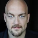 Alexander Gemignani als Lieutenant Torasso